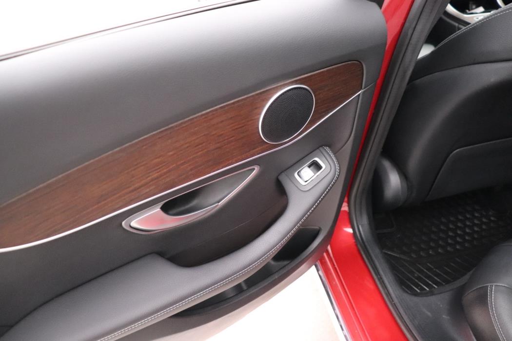 MERCEDES-BENZ C 2020