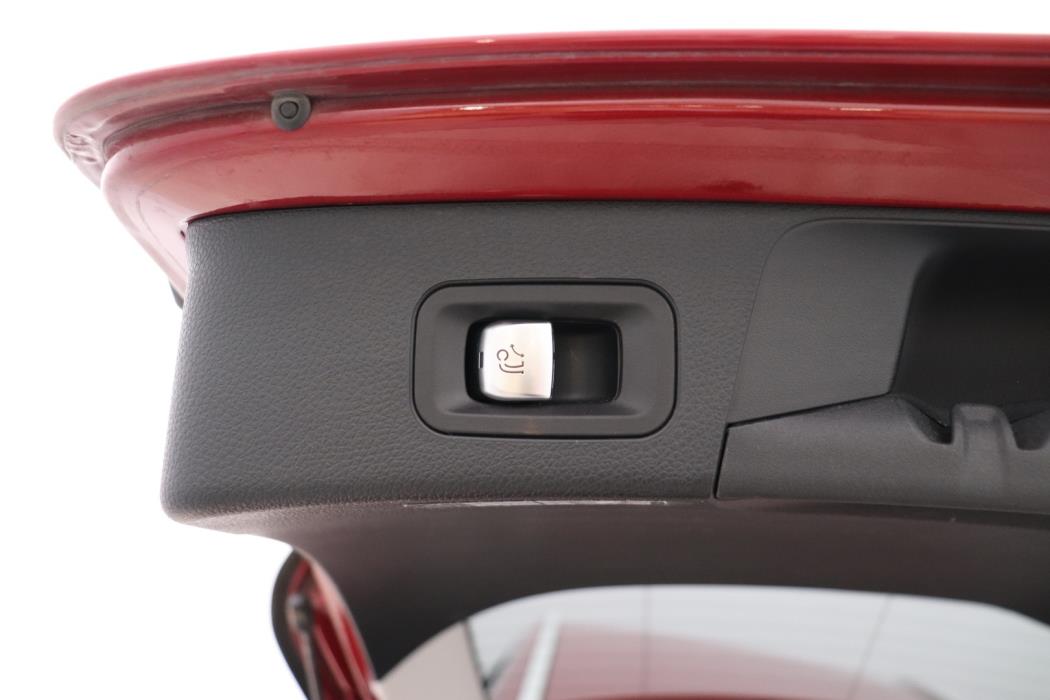 MERCEDES-BENZ C 2020