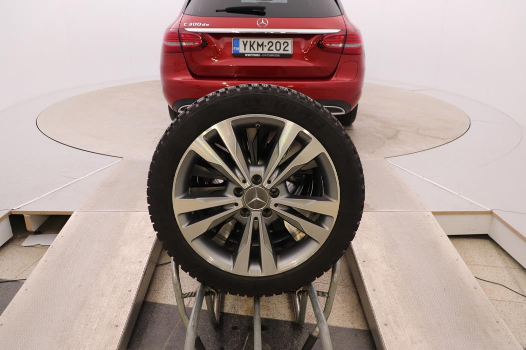 MERCEDES-BENZ C 2020