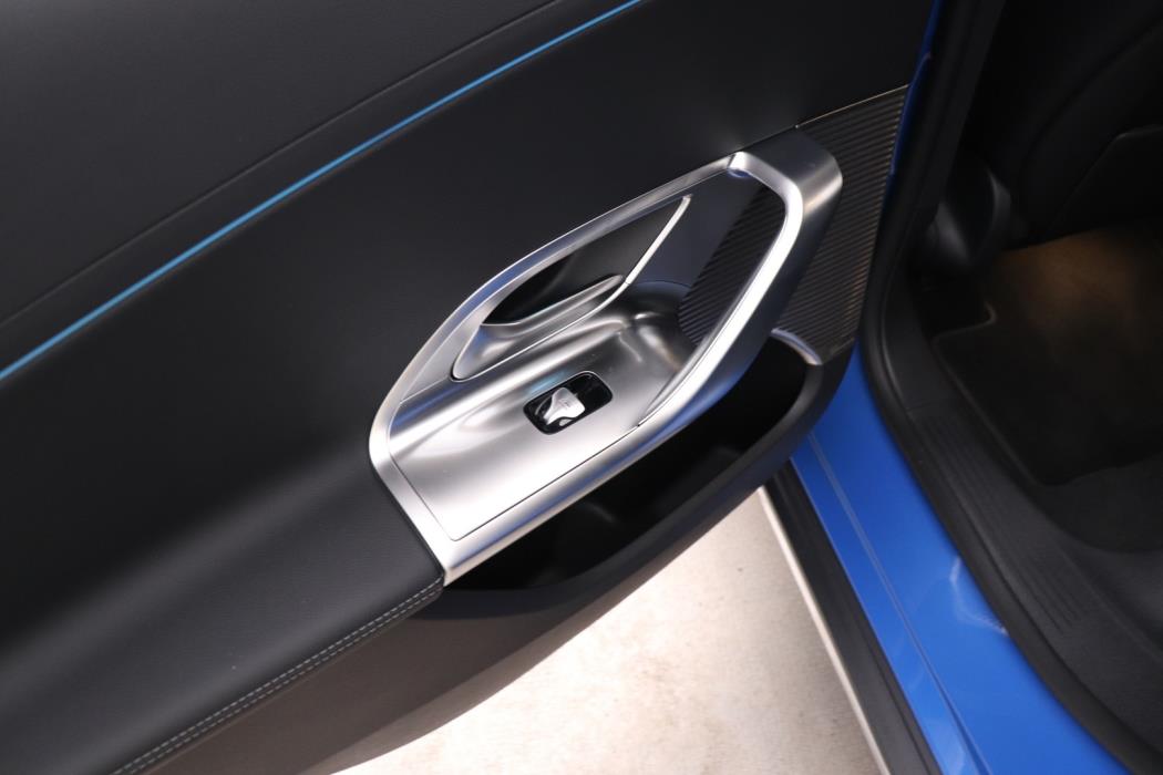 MERCEDES-BENZ GLC 2026