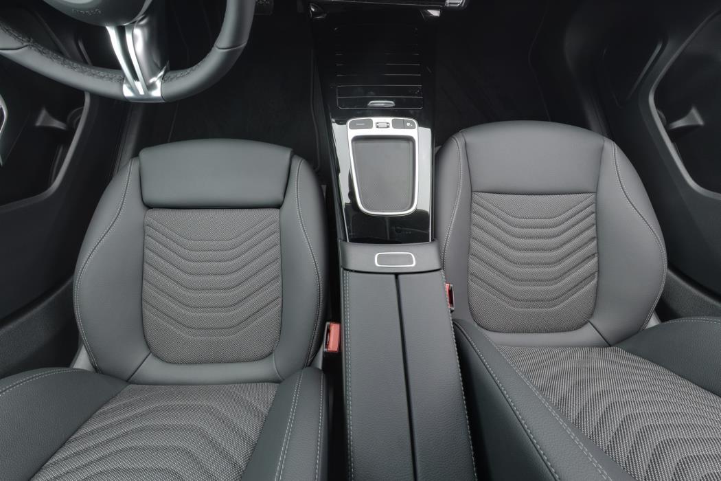 MERCEDES-BENZ A 2026