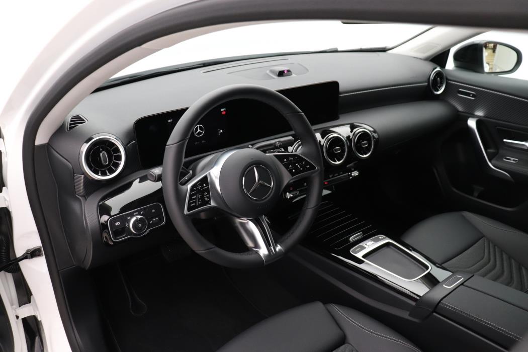 MERCEDES-BENZ A 2026