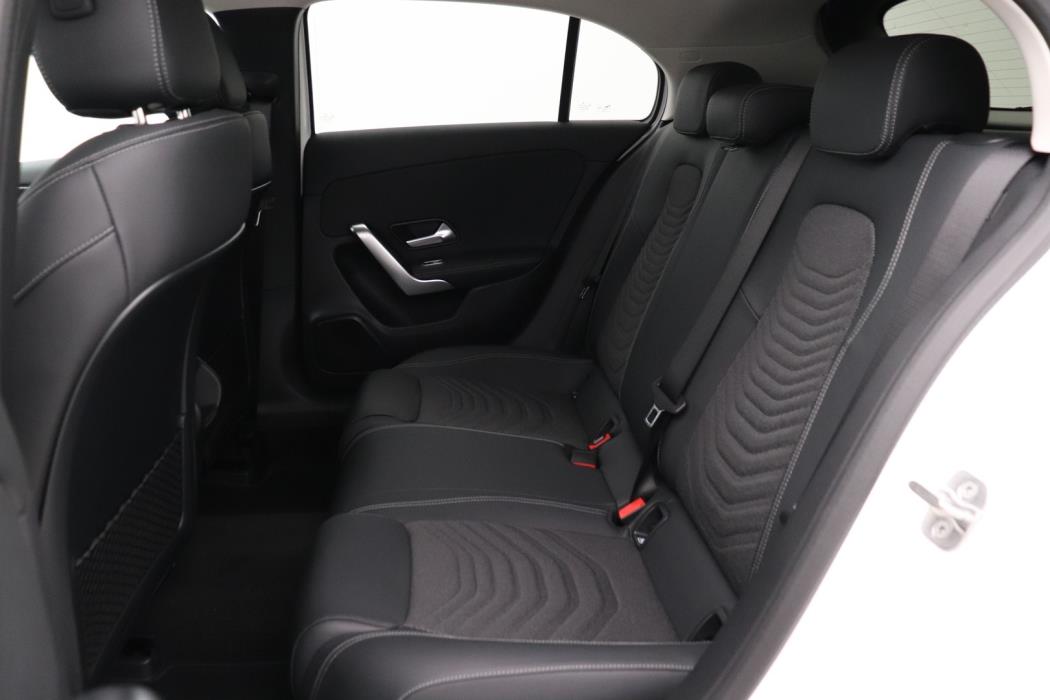 MERCEDES-BENZ A 2026