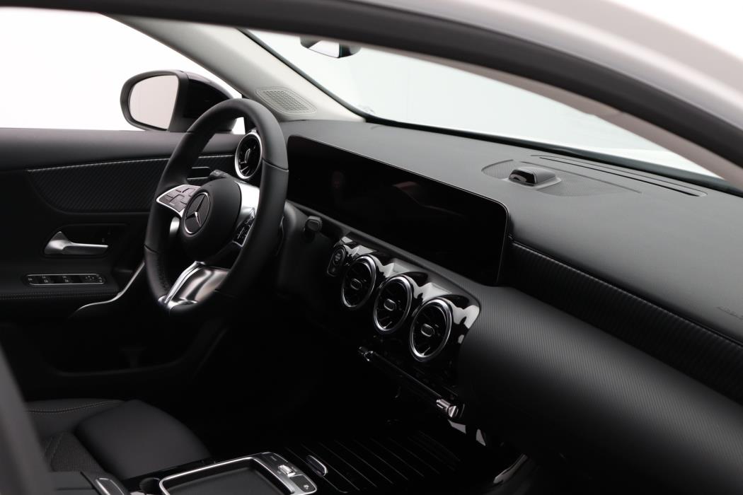 MERCEDES-BENZ A 2026