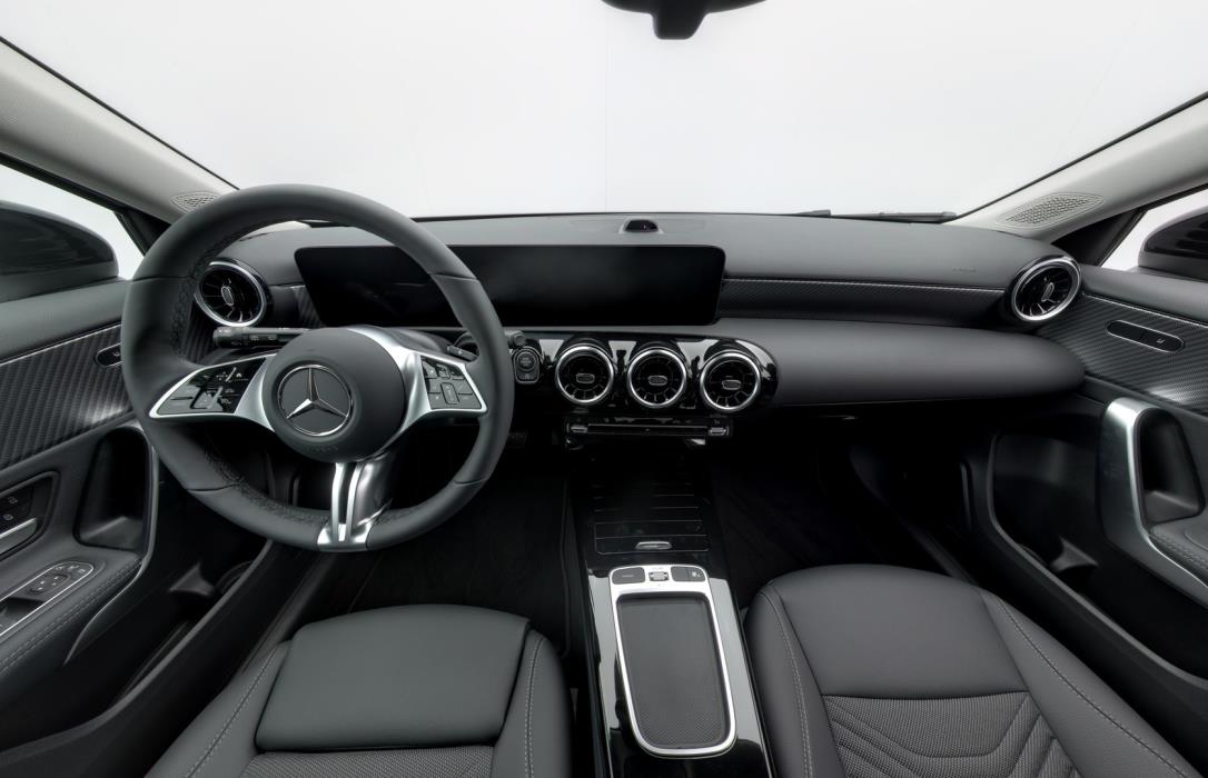 MERCEDES-BENZ A 2026