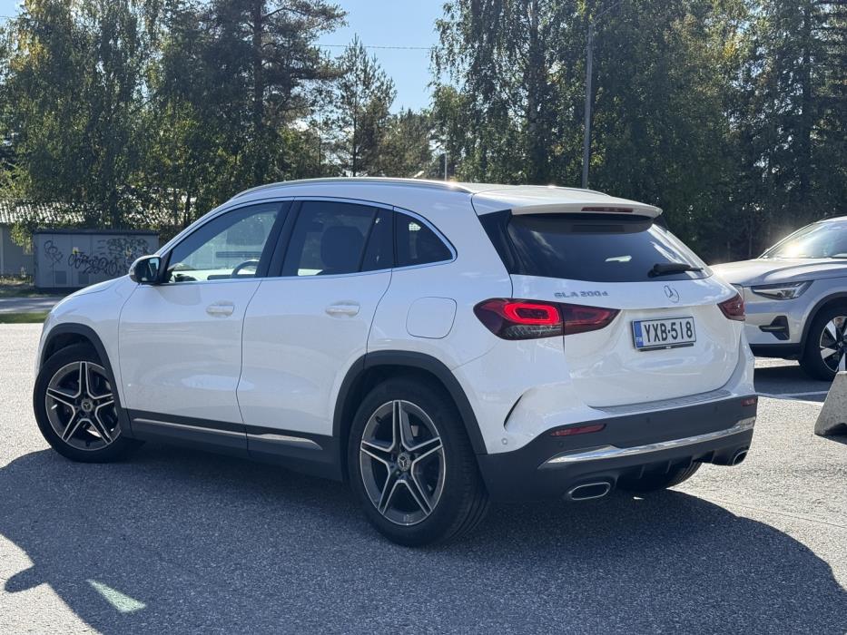 MERCEDES-BENZ GLA 2021
