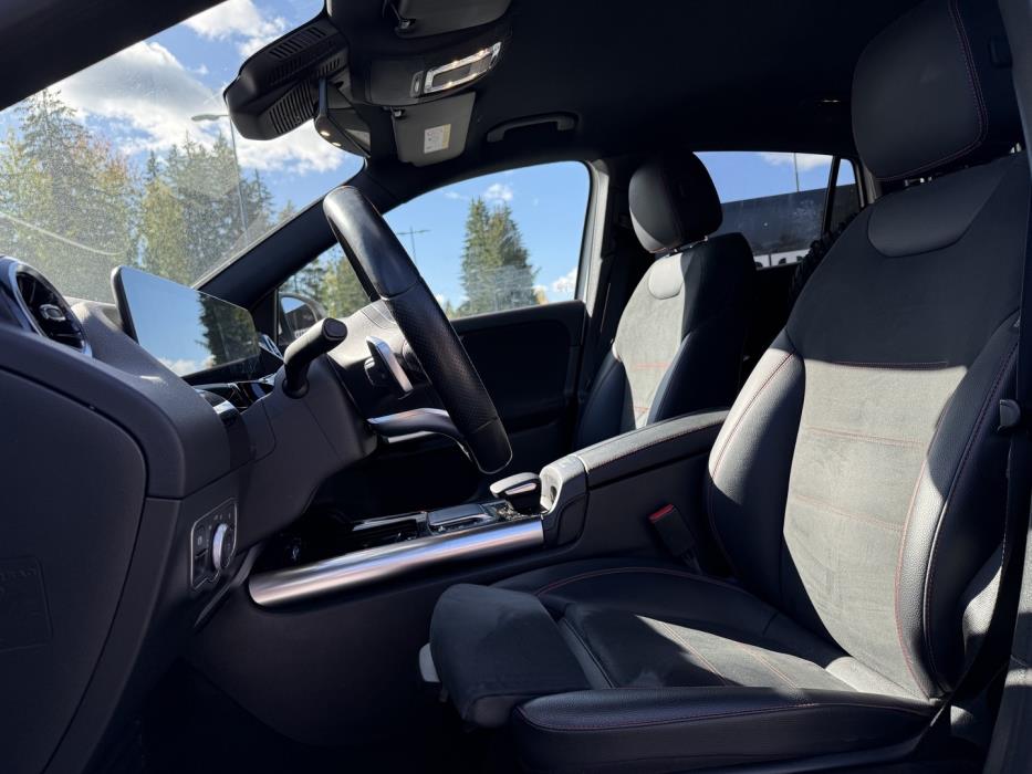 MERCEDES-BENZ GLA 2021