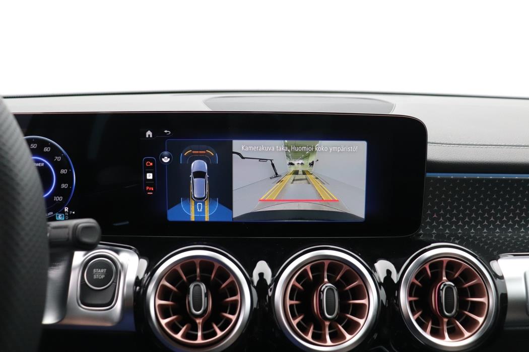 MERCEDES-BENZ EQB 2026