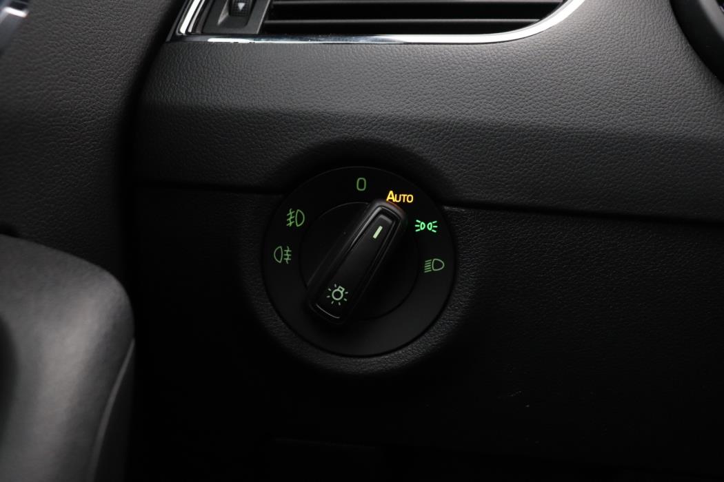 SKODA Octavia 2016