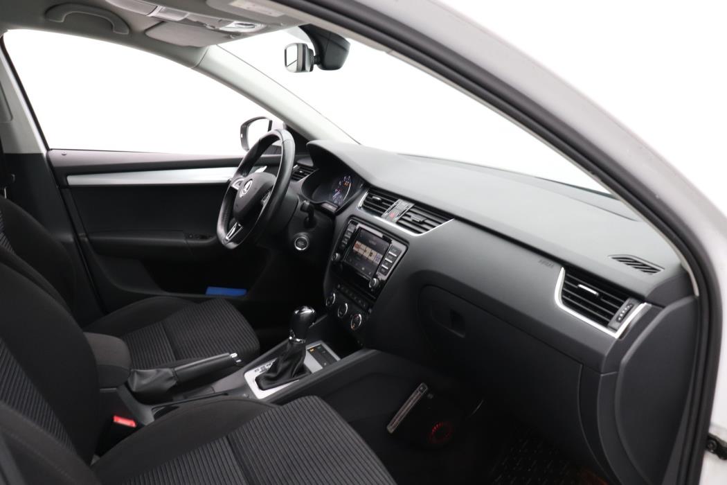 SKODA Octavia 2016