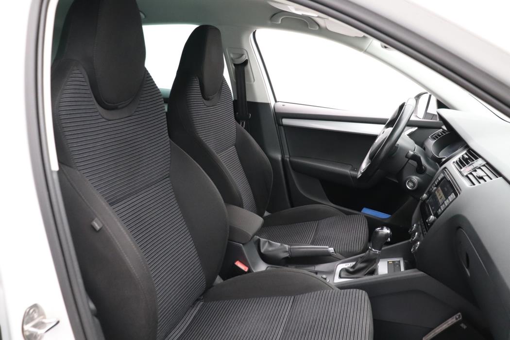 SKODA Octavia 2016