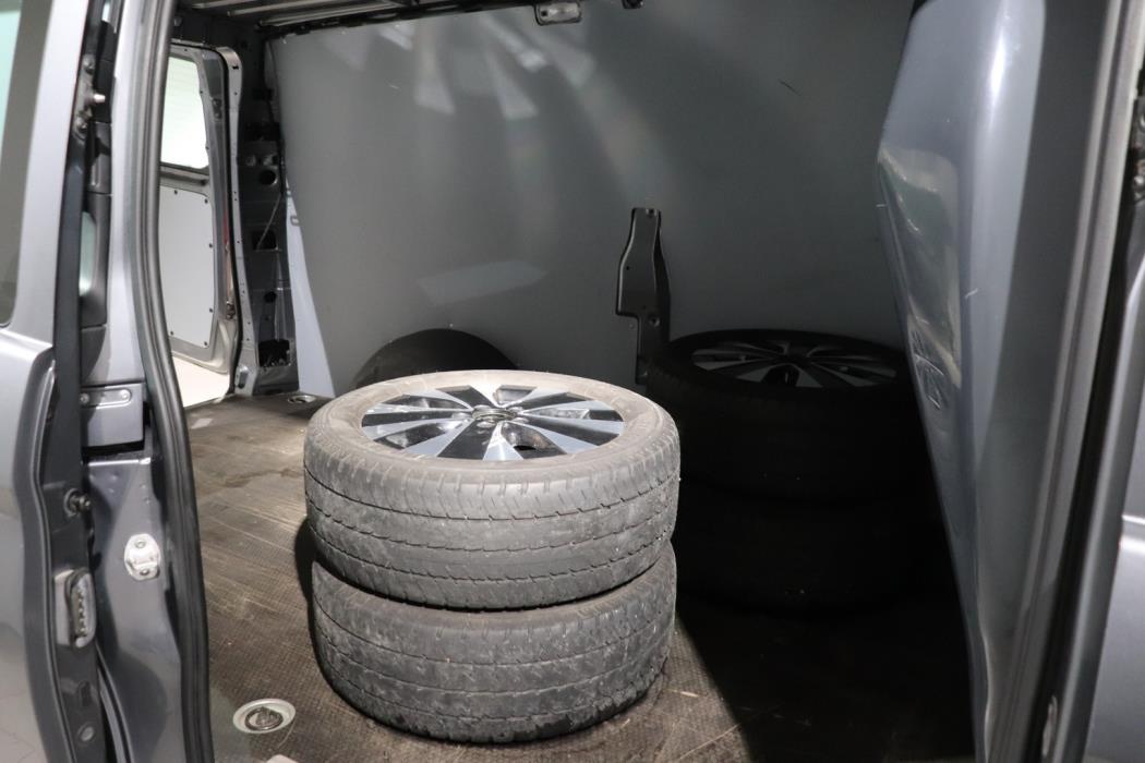 MERCEDES-BENZ Vito 2022