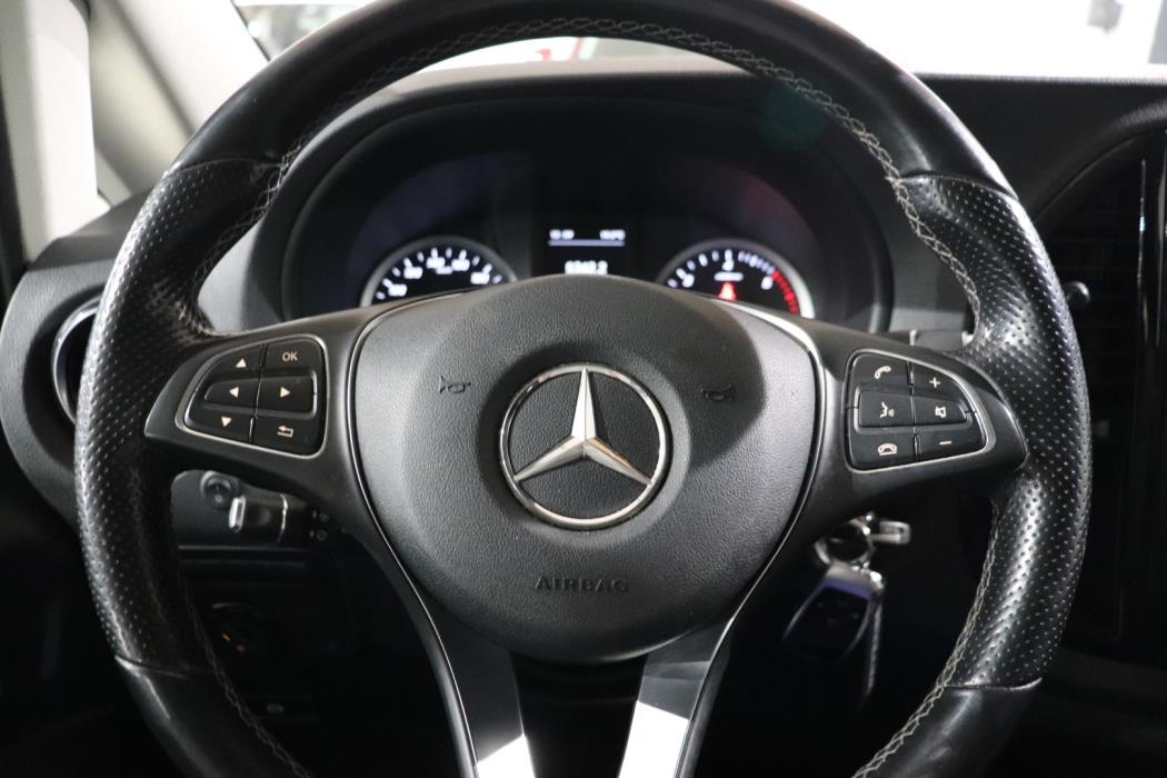 MERCEDES-BENZ Vito 2022