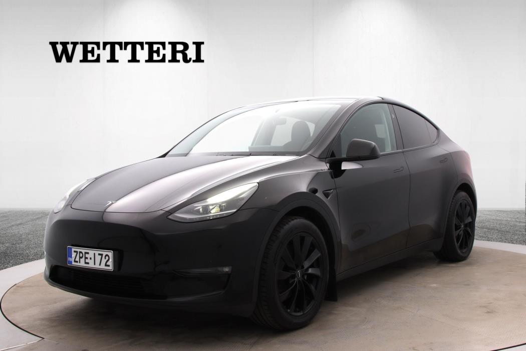 TESLA Model Y 2025