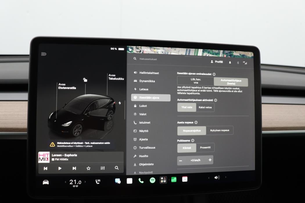 TESLA Model Y 2025