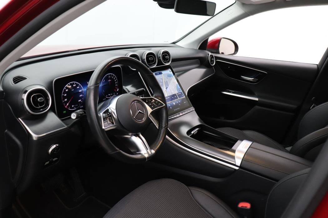 MERCEDES-BENZ GLC 2025