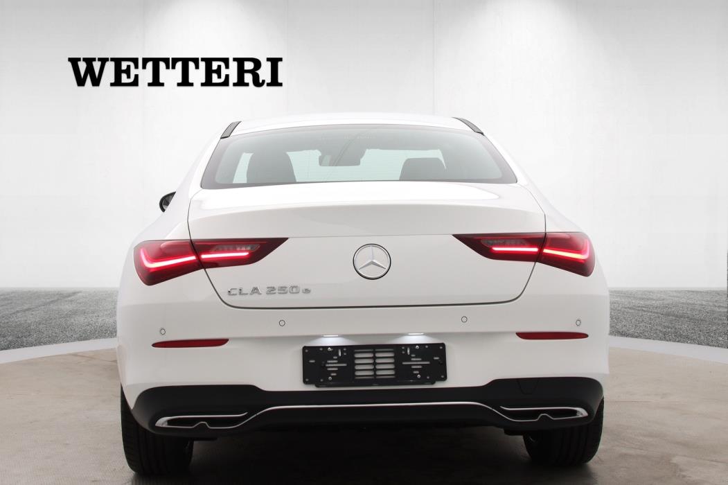 MERCEDES-BENZ CLA 2025