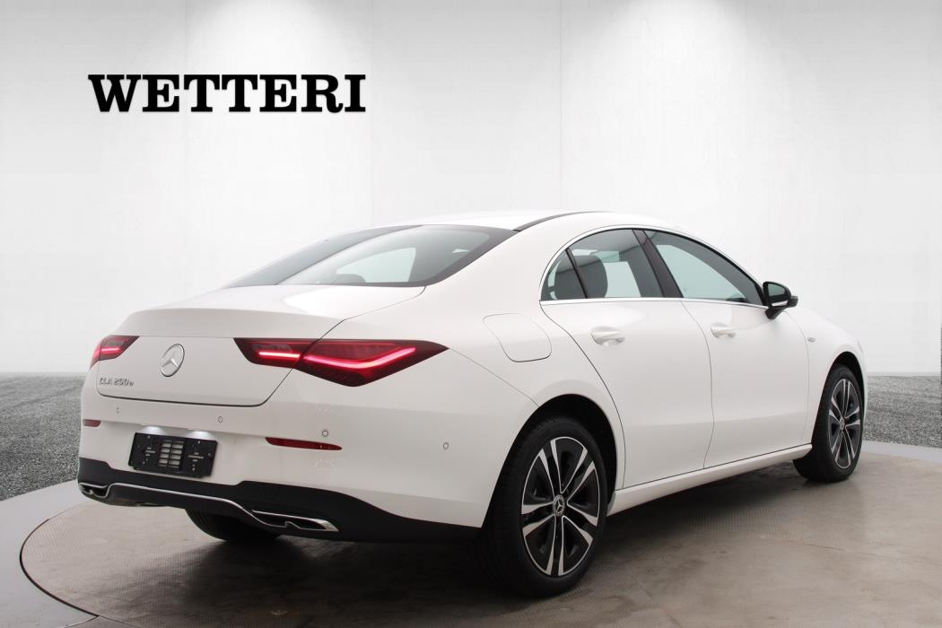 MERCEDES-BENZ CLA 2025