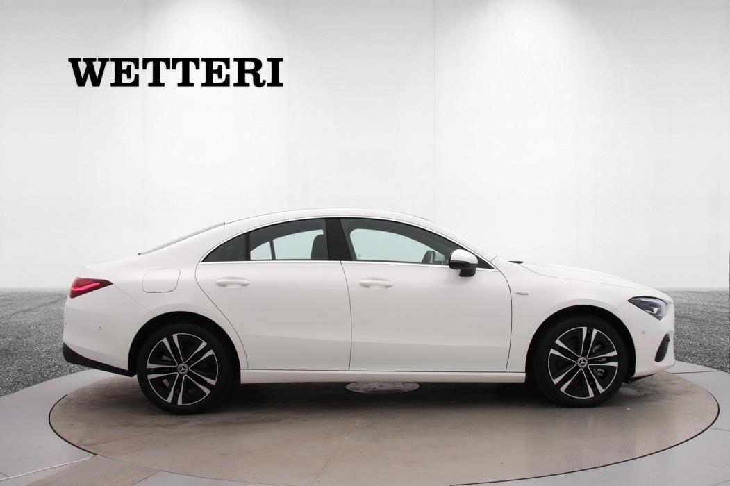 MERCEDES-BENZ CLA 2025