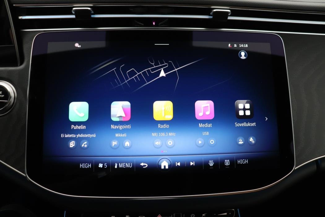 MERCEDES-BENZ E 2026