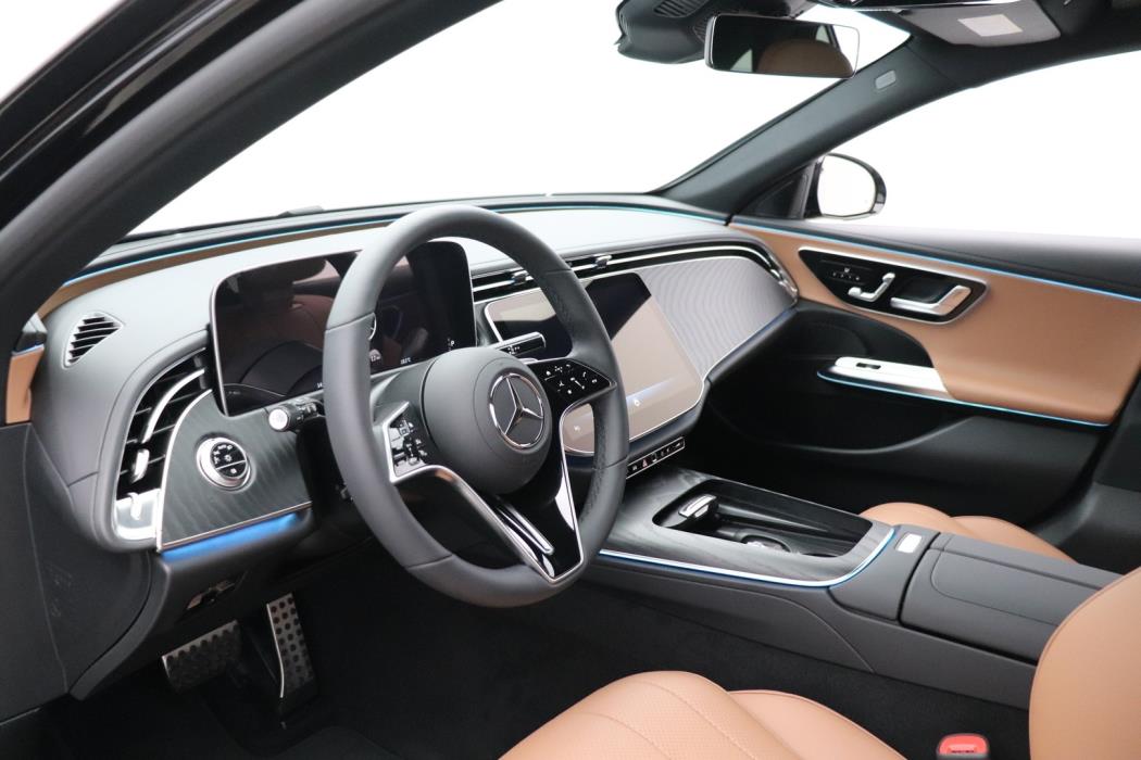 MERCEDES-BENZ E 2026