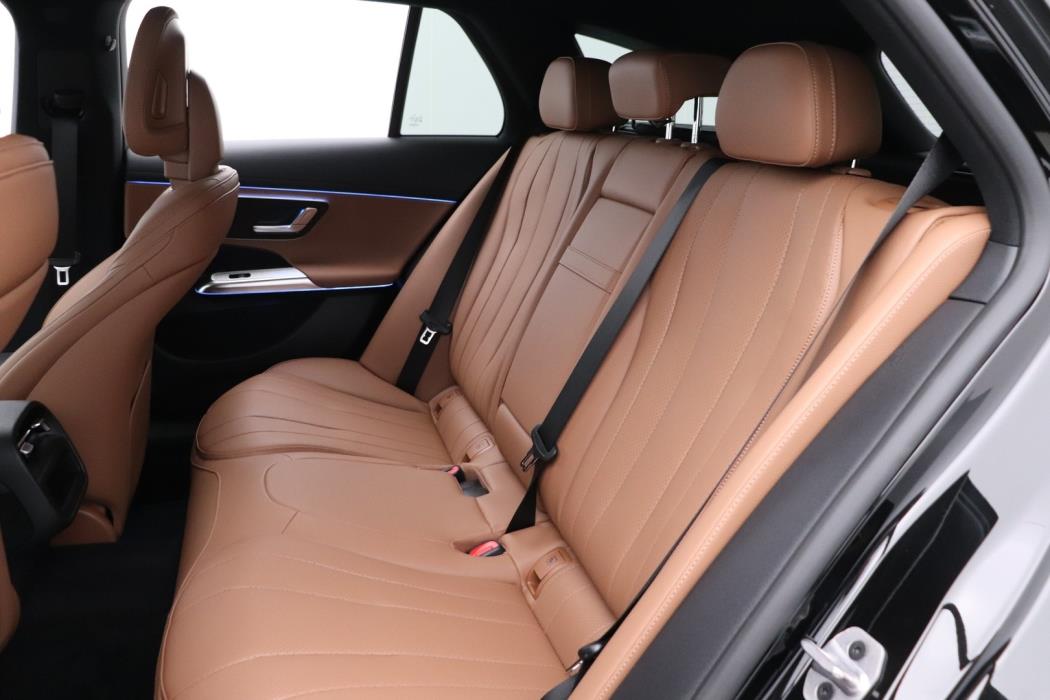 MERCEDES-BENZ E 2026