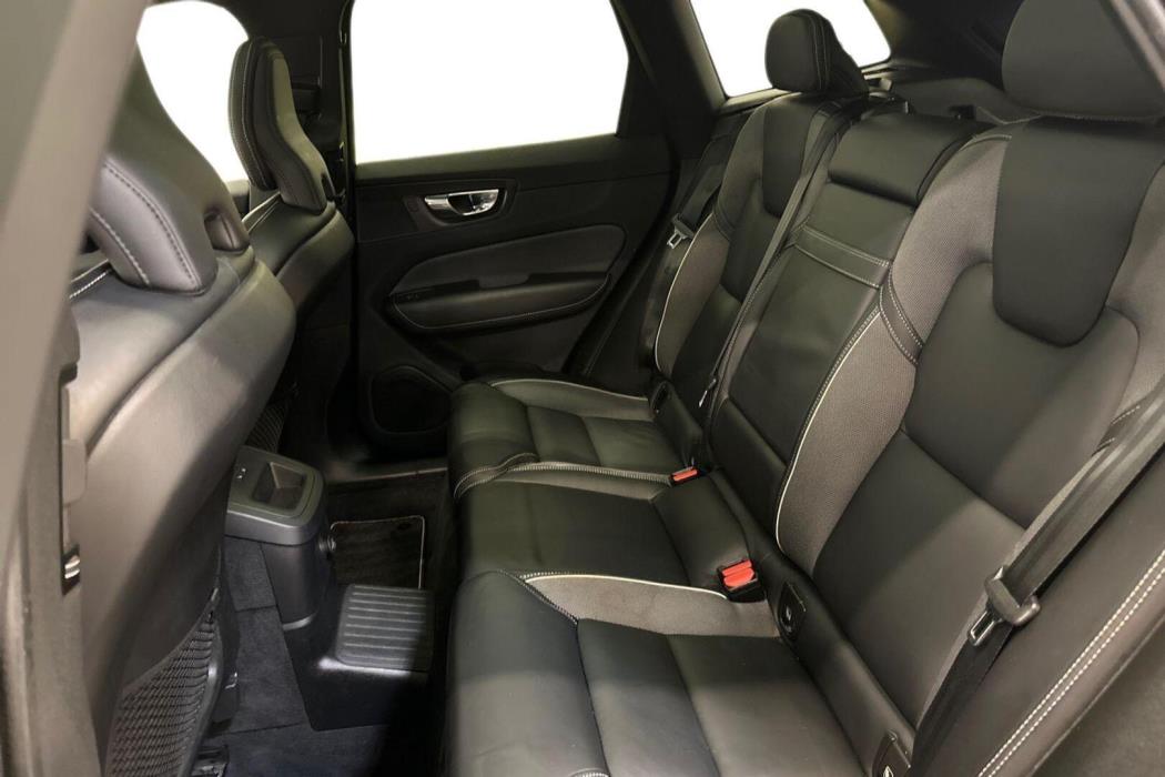 VOLVO XC60 2020