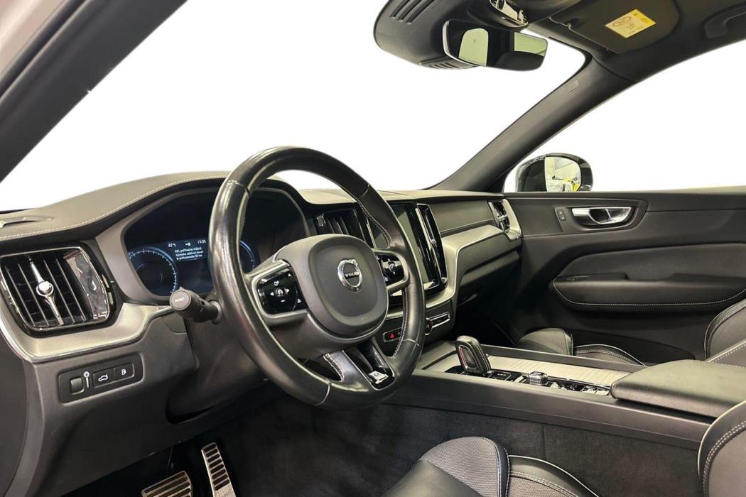 VOLVO XC60 2020