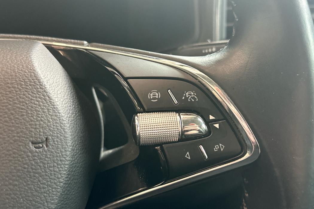 SKODA Karoq 2021