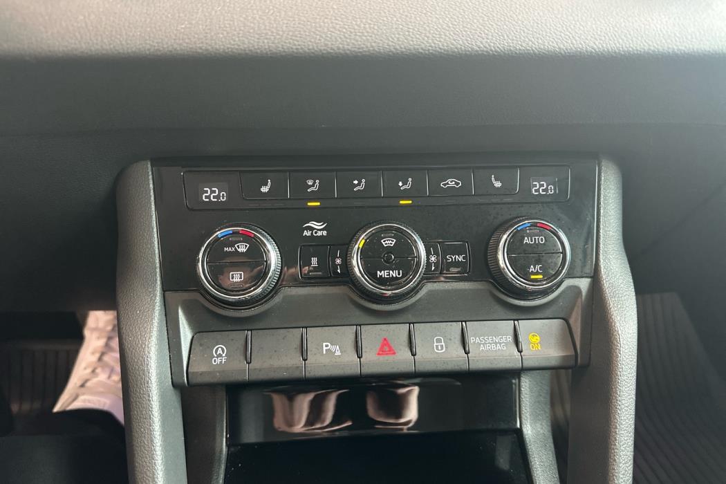 SKODA Karoq 2021