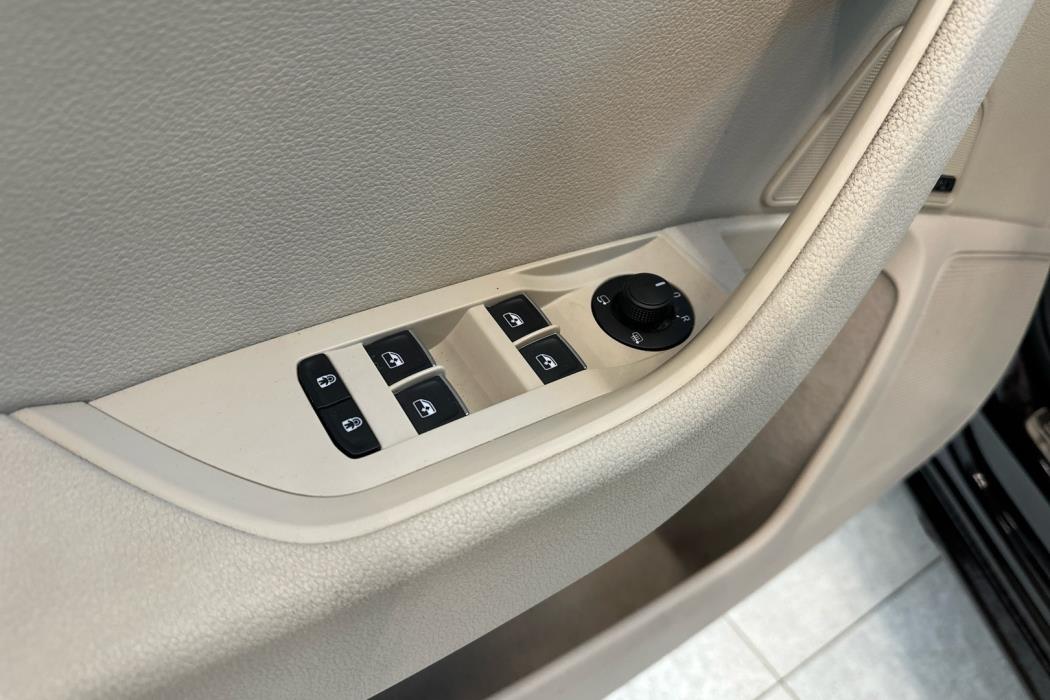 SKODA Superb 2019
