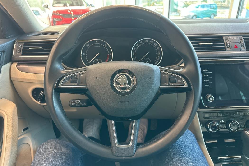 SKODA Superb 2019