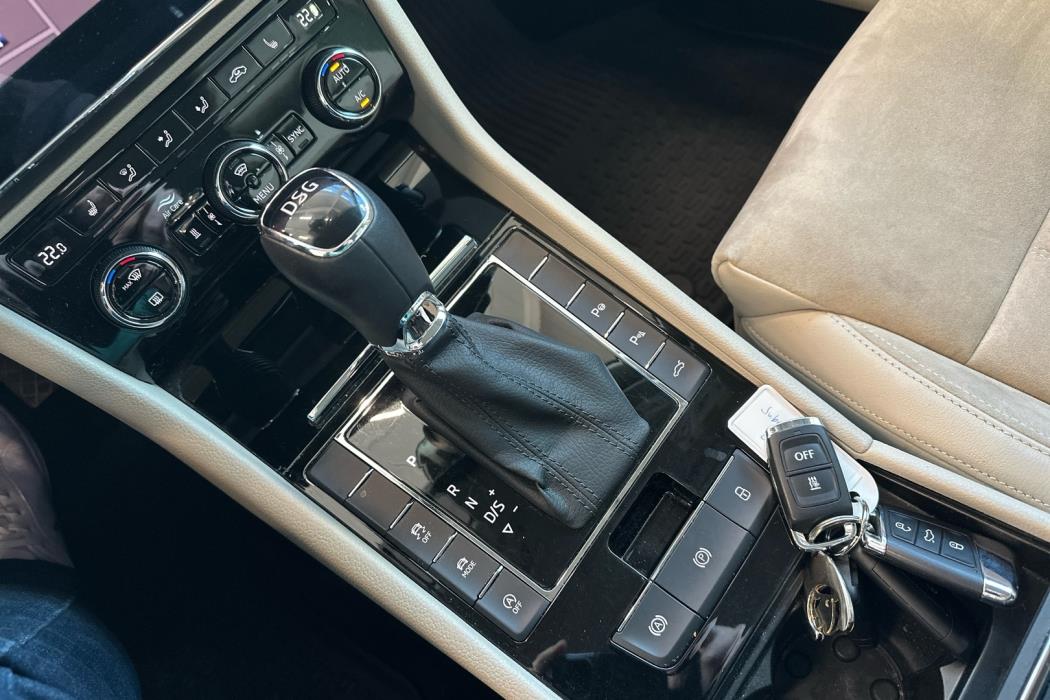 SKODA Superb 2019