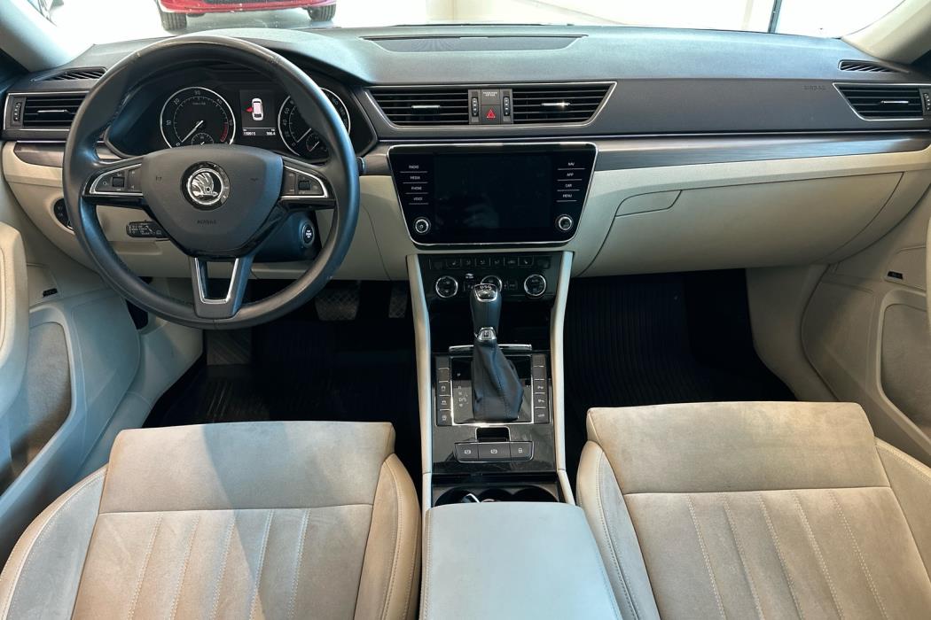 SKODA Superb 2019