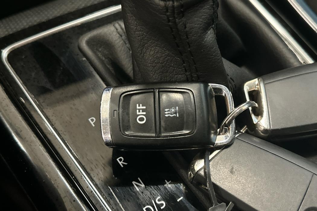 VOLKSWAGEN Touran 2019