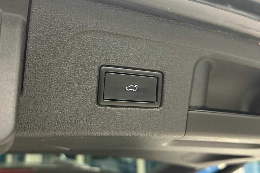 VOLKSWAGEN Touran 2019