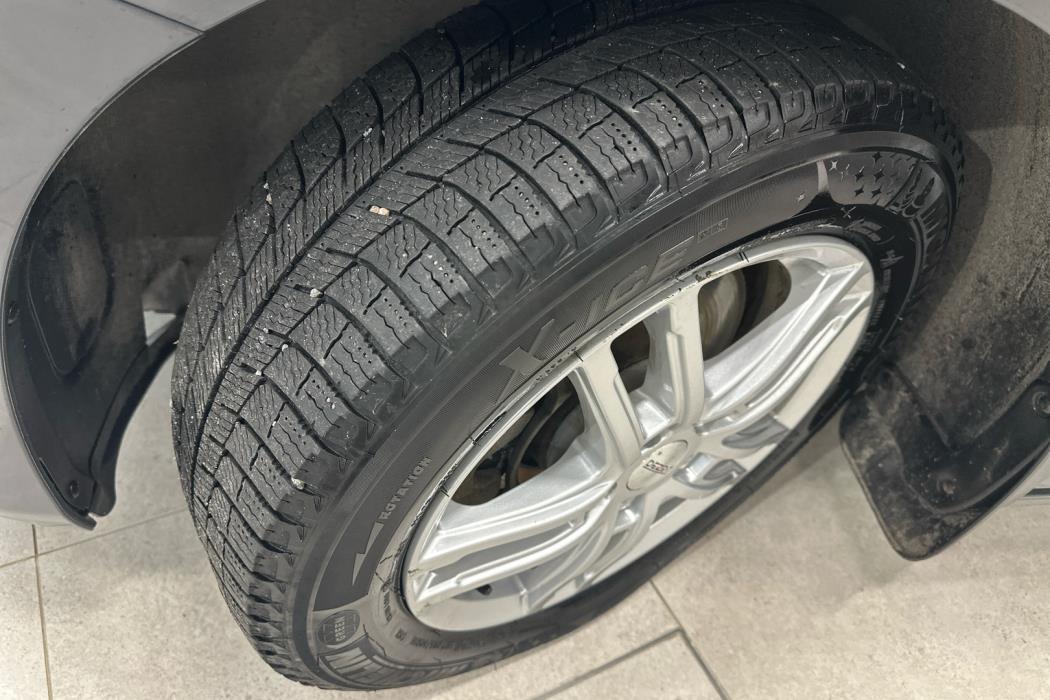 VOLKSWAGEN Touran 2019