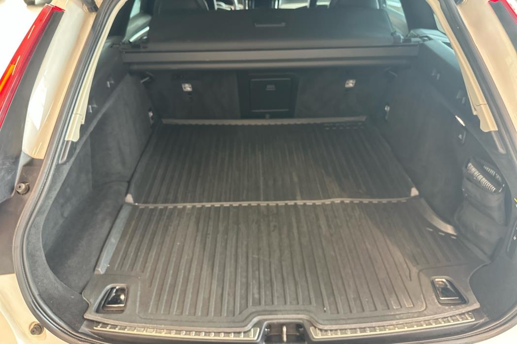 VOLVO V90 2017