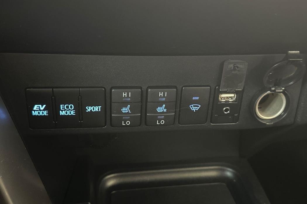 TOYOTA RAV4 2016