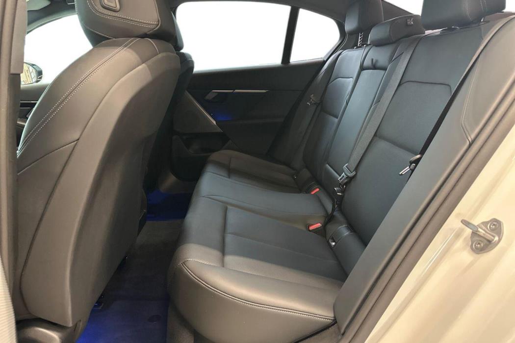 BMW 520 2024