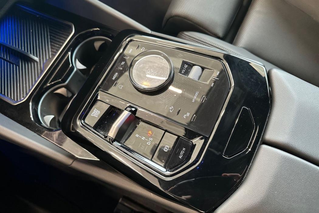 BMW 520 2024