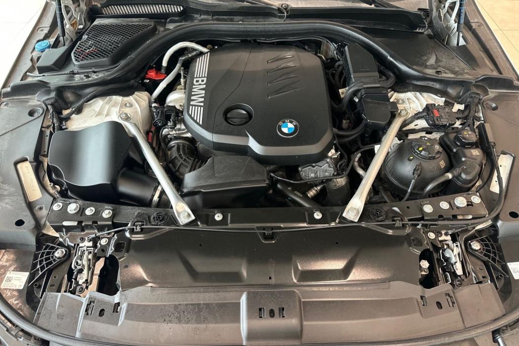 BMW 520 2024