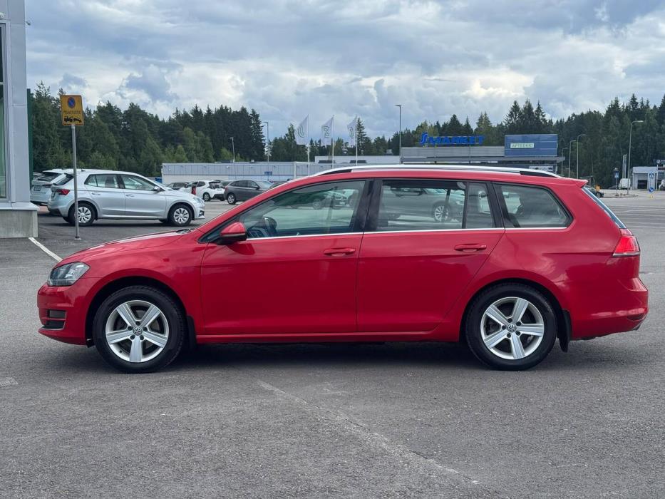 VOLKSWAGEN Golf 2013