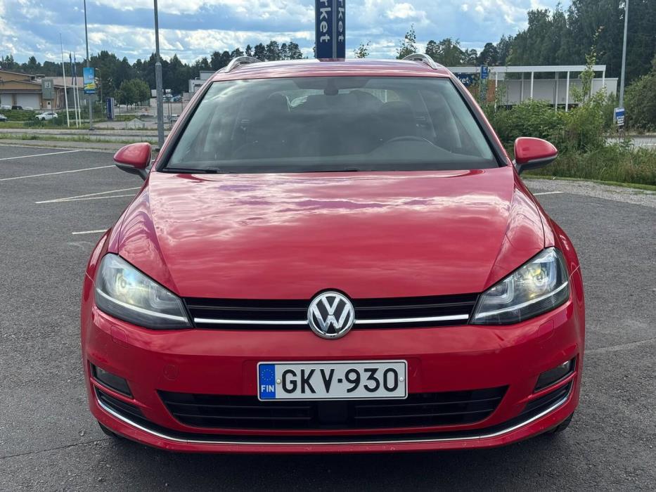 VOLKSWAGEN Golf 2013