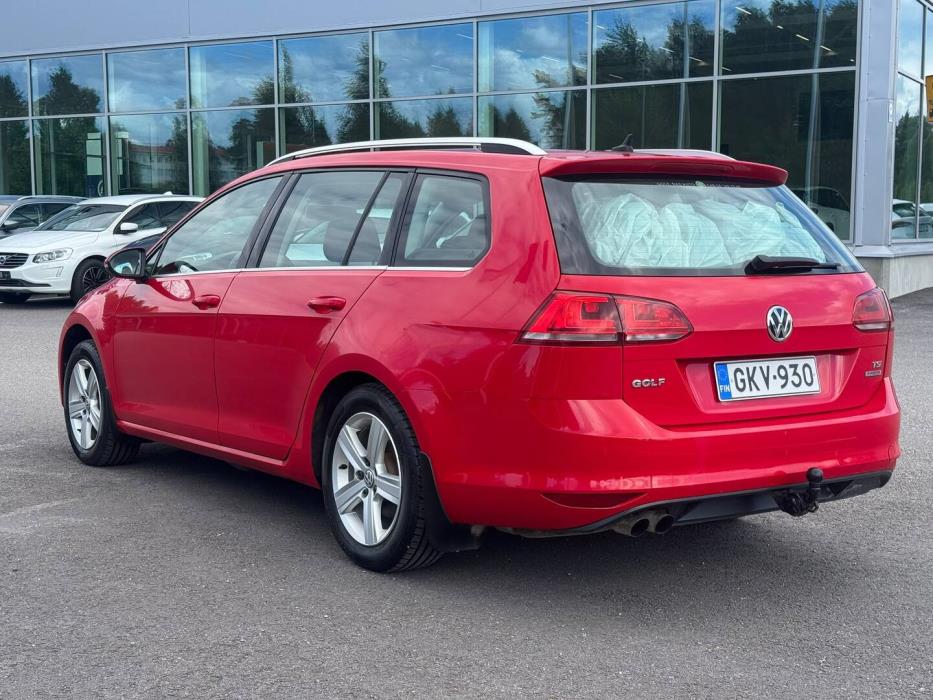 VOLKSWAGEN Golf 2013