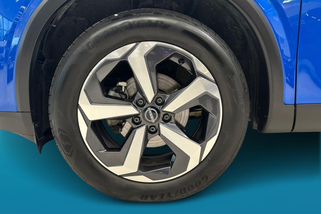 NISSAN Qashqai 2024