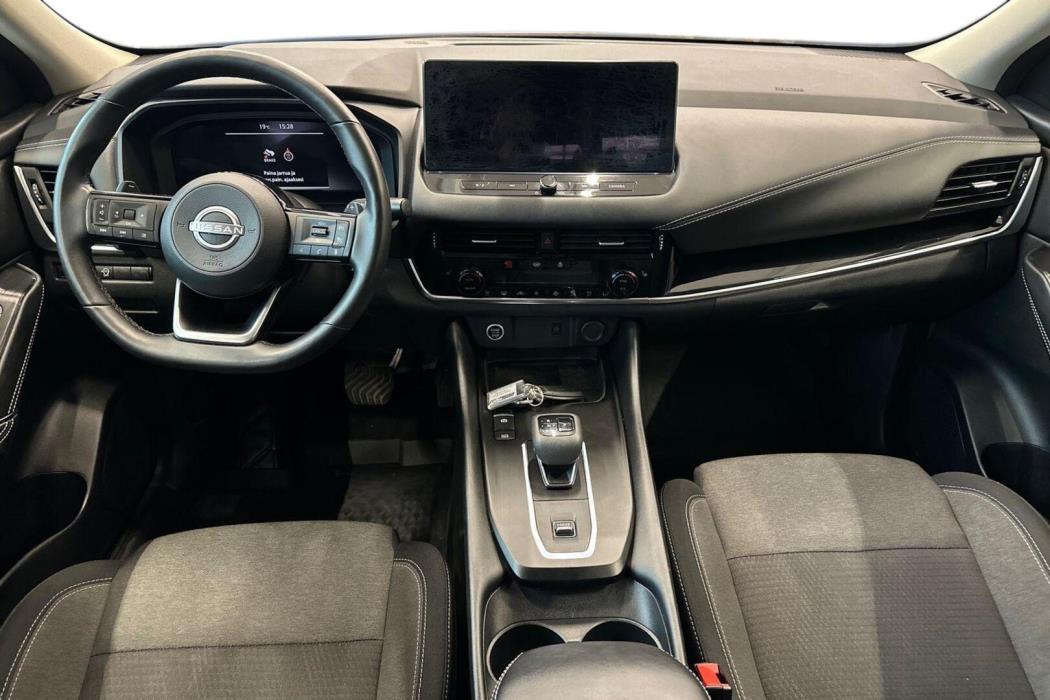 NISSAN Qashqai 2024