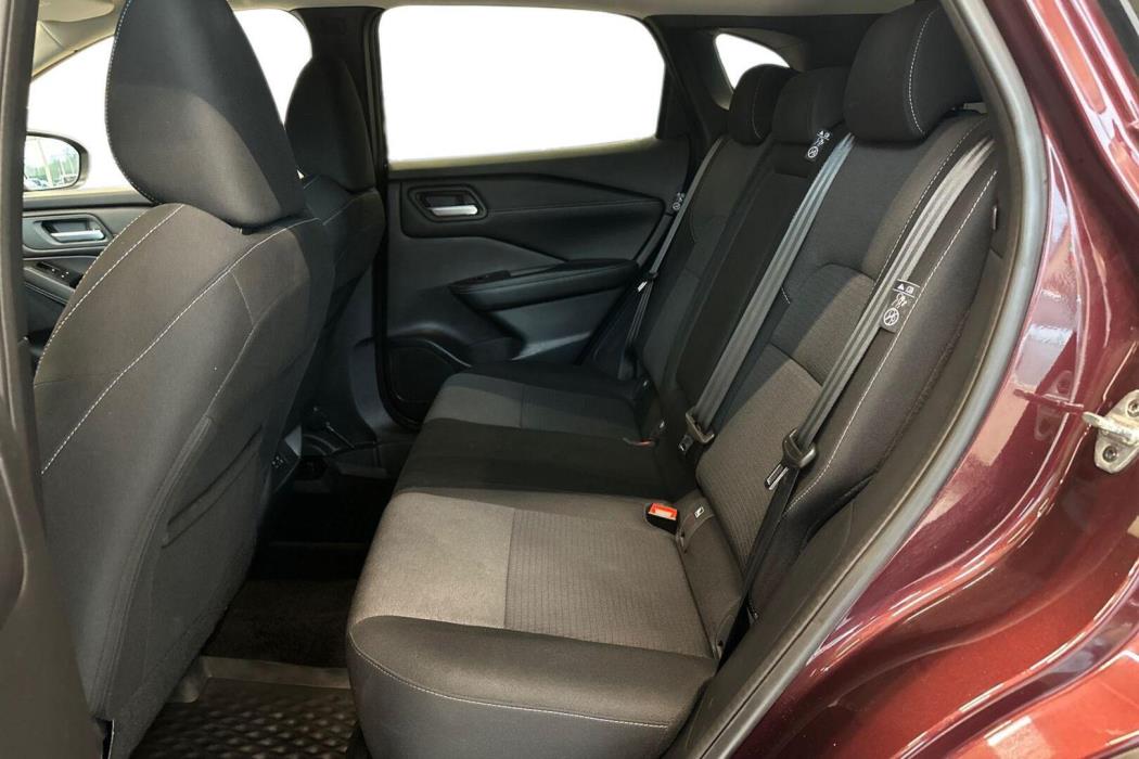 NISSAN Qashqai 2024