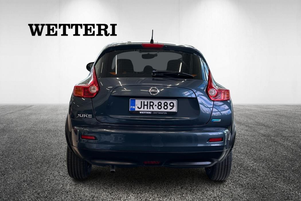 NISSAN Juke 2011