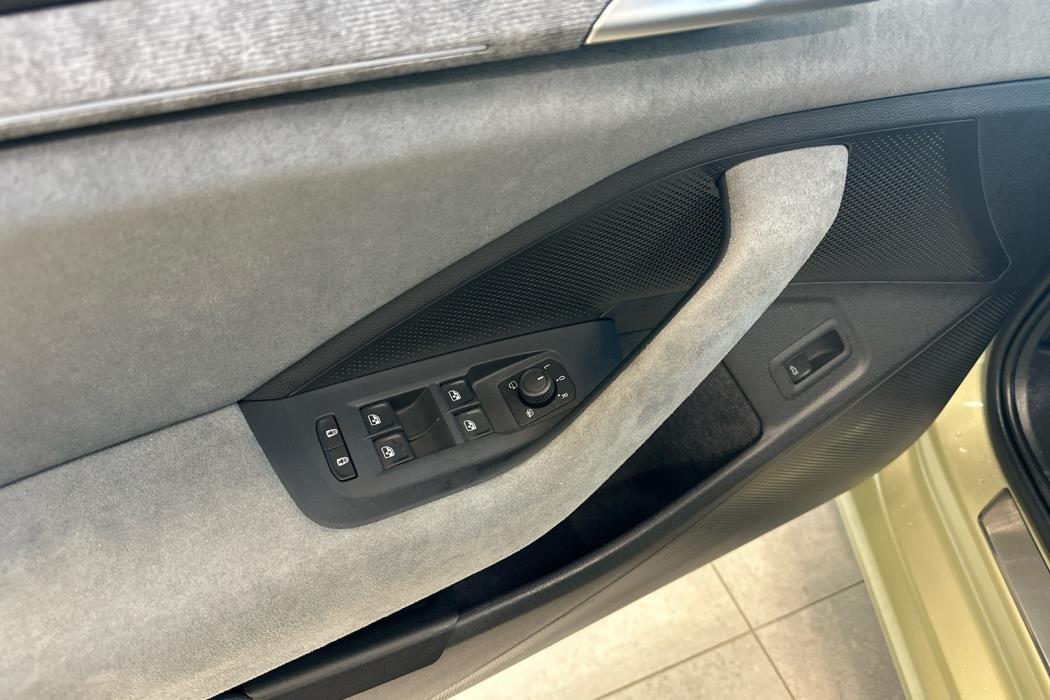 SKODA Superb 2024